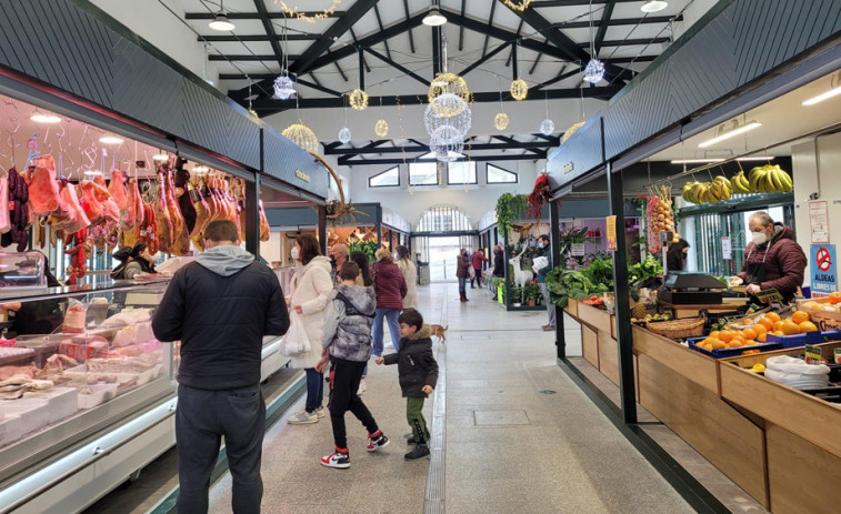 El mercado de Pontedeume, a punto de alcanzar el 80% de ocupación en el primer aniversario de su reinaguración