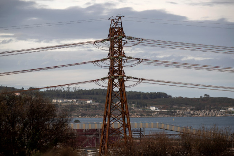 El precio de la luz cae en la jornada de hoy un 41%, y se sitúa en 119 euros el megavatio hora