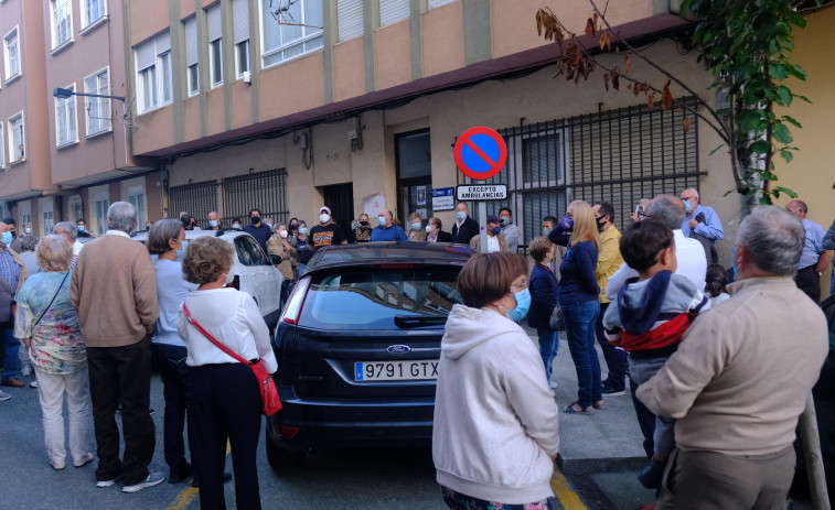 Los vecinos de Ferrol Vello denunciaron de nuevo ante el Área Sanitaria el cierre del consultorio médico