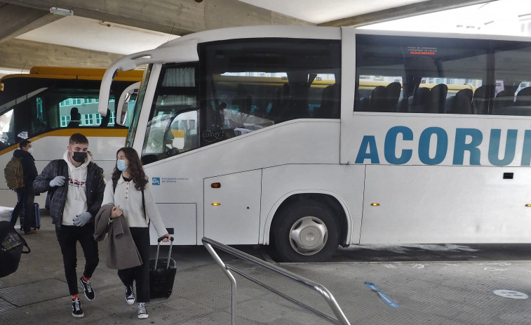 Reclaman la vuelta a los horarios de autobuses existentes con la anterior concesionaria