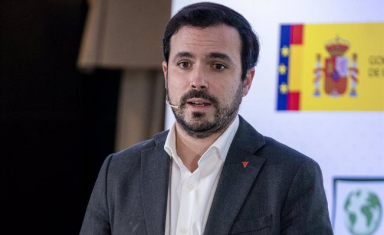 Garzón insiste que su postura sobre las macrogranjas es la del Gobierno y acusa a Lamban de usar chascarrillos