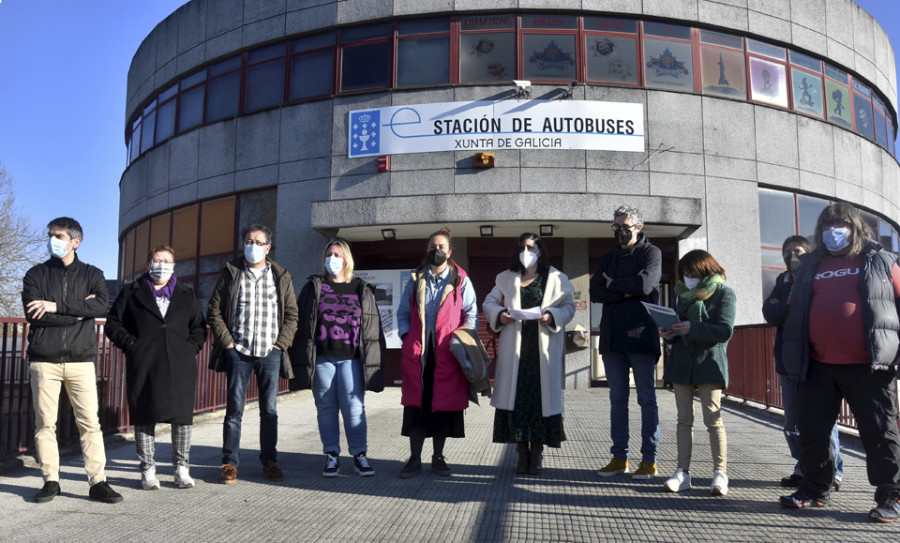 Usuarios del transporte público exigen que se restablezca el anterior servicio