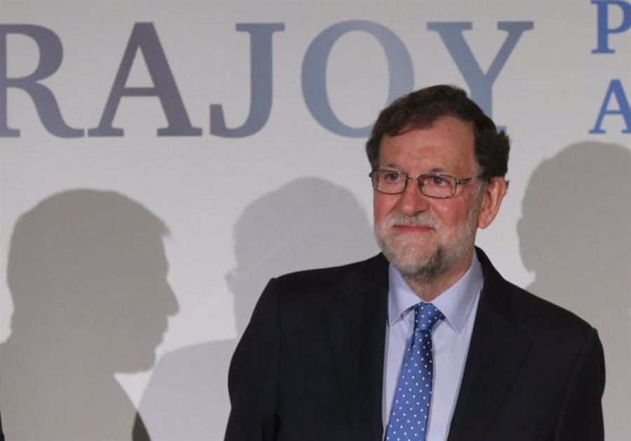 Rajoy ve "profundamente injusto" lo que está ocurriendo con el Rey Juan Carlos y cree que debería estar en España
