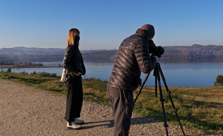 El Concello de As Pontes elabora un inventario ambiental del lago