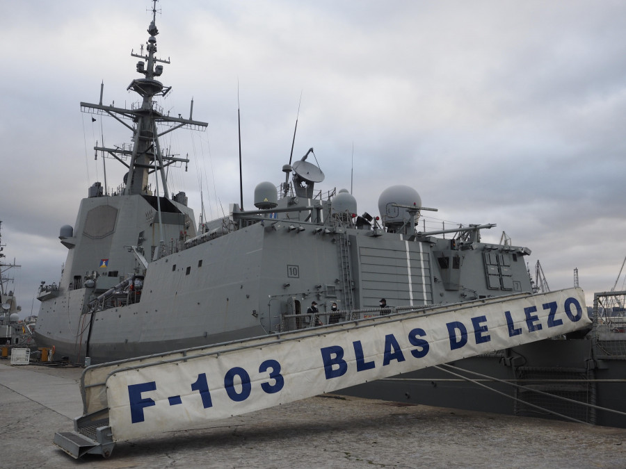 La "Blas de Lezo" traslada a la princesa Leonor a Gijón donde retomará sus últimos días de instrucción en el buque "Juan Sebastián de Elcano"