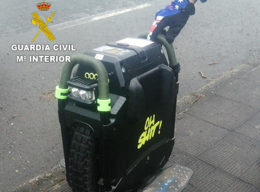 Denunciado un cedeirés por circular con un monociclo eléctrico sin tener carné