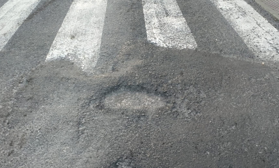 Los populares denuncian la presencia de baches en calles ya asfaltadas