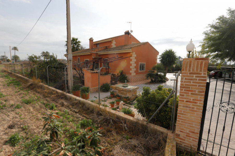 Un joven de 15 años mata a sus padres y a su hermano en Elche tras una discusión por las notas