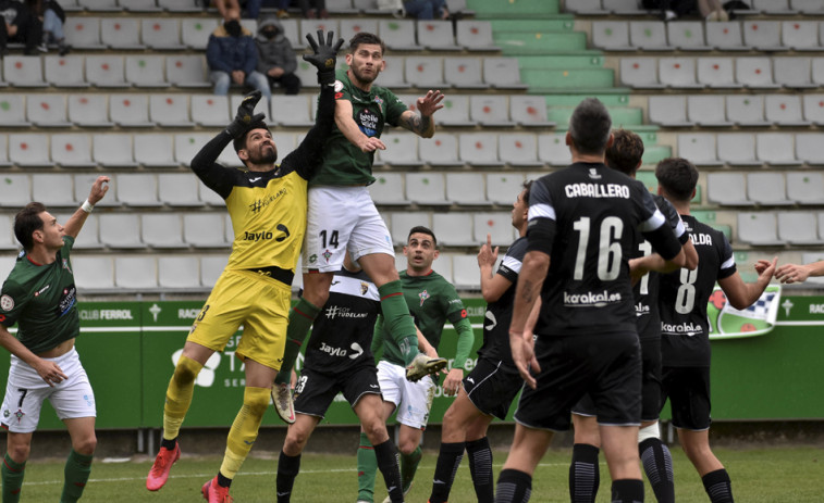 El Racing remonta ante el Tudelano y pone fin a su mala serie de resultados