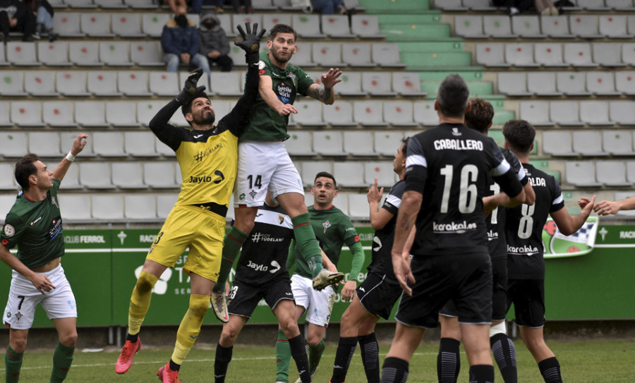 El Racing remonta ante el Tudelano y pone fin a su mala serie de resultados