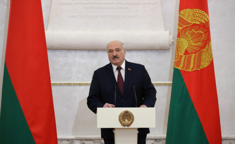 Lukashenko dice que decidirá pronto con Putin cuándo retirar las tropas rusas