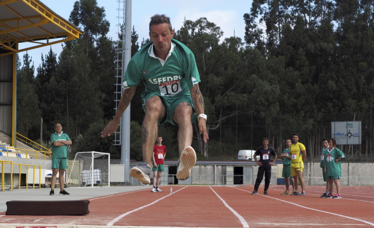 El BNG urge al Concello que renueve la homologación de las pistas de atletismo de Narón