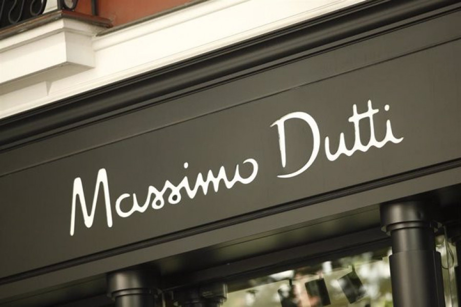 Inditex permite a los clientes de Stradivarius, Massimo Dutti y Oysho el pago con Bizum