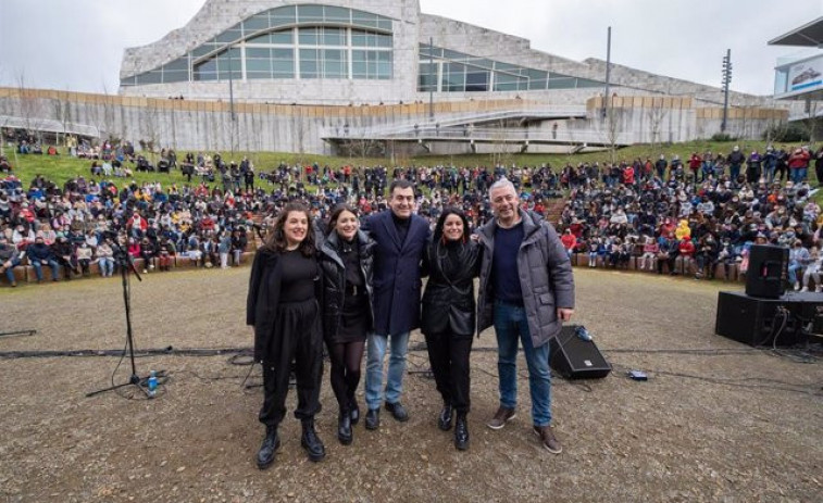 A Xunta agradece a  Tanxugueiras a 