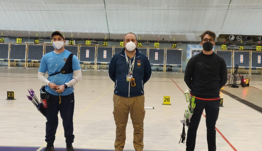 Subcampeonato en sala para el pontés Miguel Alvariño
