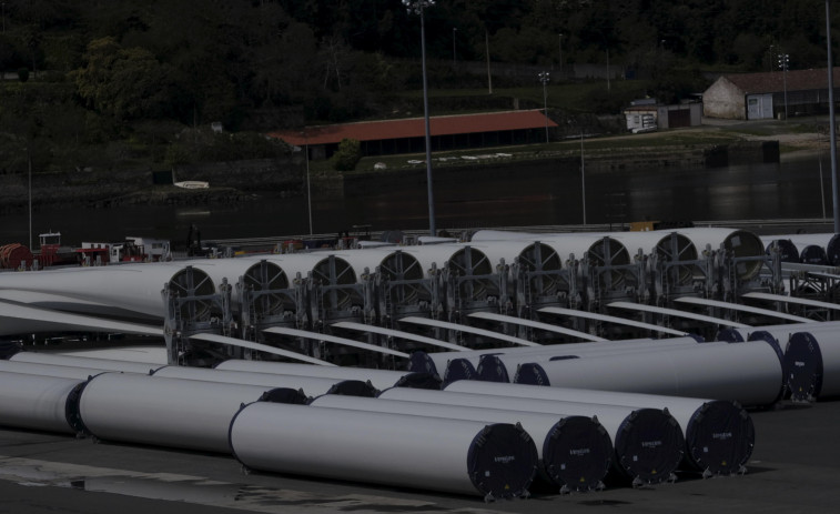 El Parlamento vuelve a pedir al Gobierno central una solución al transporte por la A6