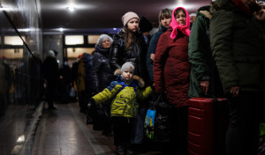 El Gobierno coordina con CCAA y ucranianos en España el plan de contingencia para recibir refugiados