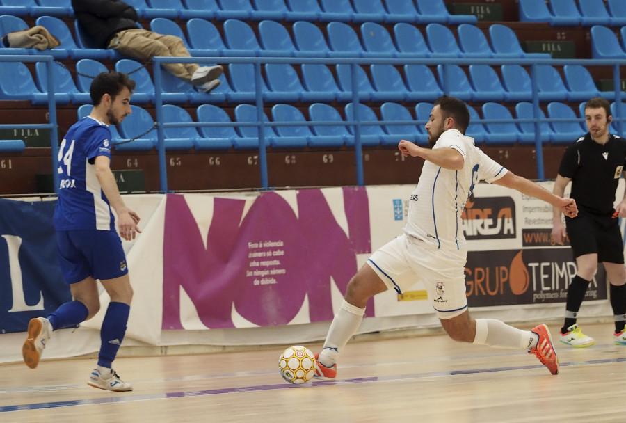 El Café Candelas remonta y gana el derbi ante el Cidade