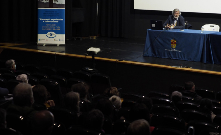 Medio centenar de ponteses inician su formación universitaria