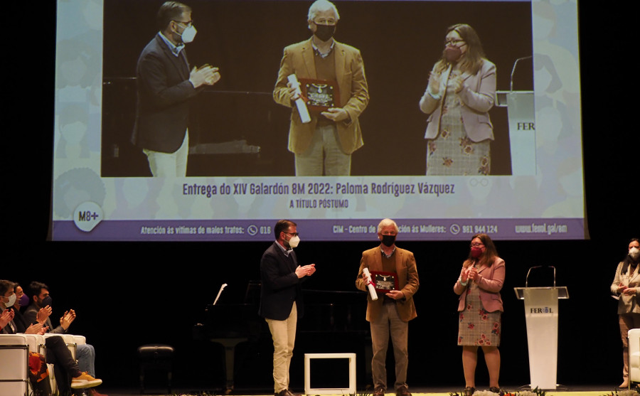Ferrol recuerda en el 8M el compromiso y la calidad humana de Paloma Rodríguez