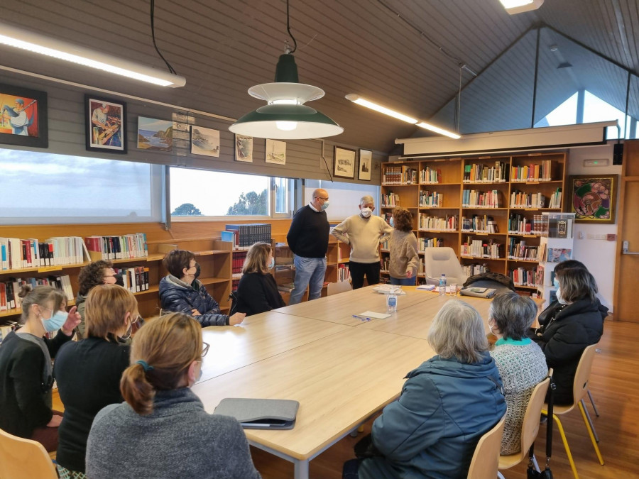 Valdoviño promueve el contacto entre lectores y autores gallegos a través del Foro Literario