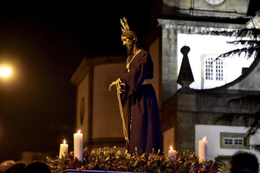 La Semana Santa se reinicia con la herida de la pandemia en la memoria