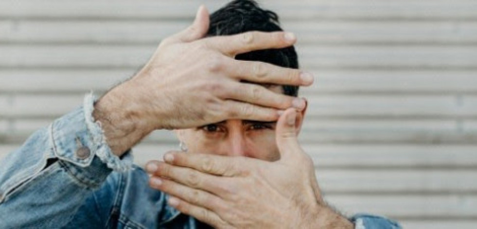 El actor gallego David Amor presenta el 2 de abril en Bilbao su último espectáculo, 'Love está en el aire'
