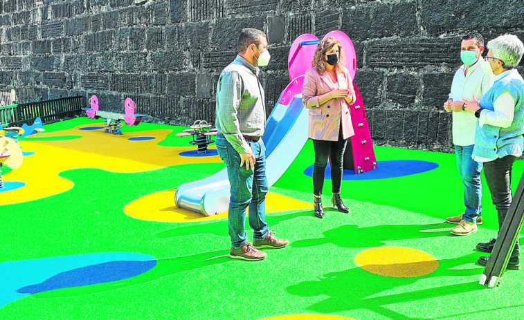 Narón invierte 102.000 euros en la renovación del suelo de caucho de 11 parques infantiles