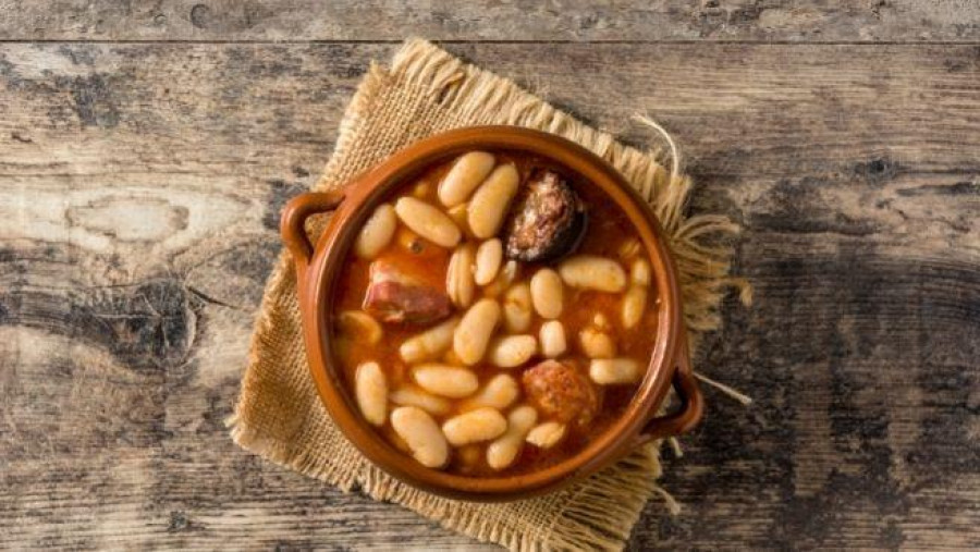 "Cocina Cabal", de Oviedo, se impone como "La Mejor Fabada del Mundo"