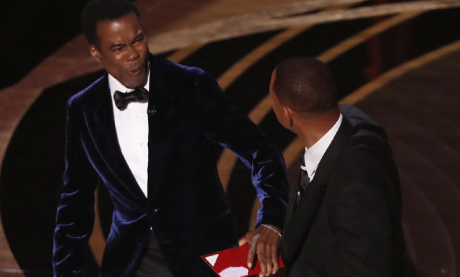 Will Smith pide disculpas a Chris Rock: "Me siento como un mierda"