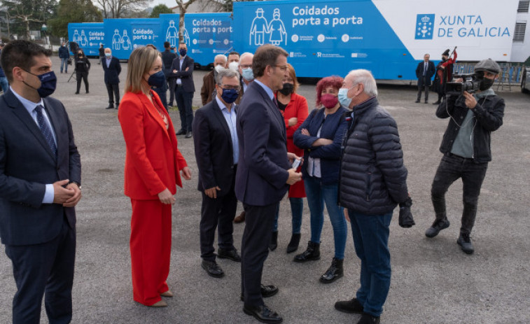 La Xunta pone en marcha autobuses con servicios de podología y audiología para 100.000 gallegos