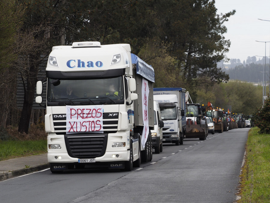 Los transportistas de la comarca de Ferrol desconvocan el paro sectorial