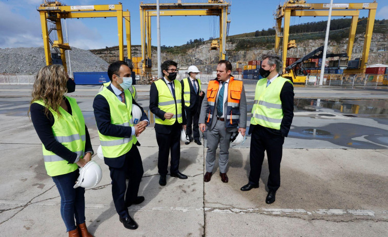 El presidente de Puertos del Estado supervisa las obras del tren al puerto exterior