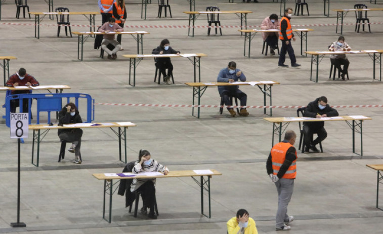 Abierto el plazo para que gallegos sin ESO y Bachiller puedan acreditarse en matemáticas y lenguas