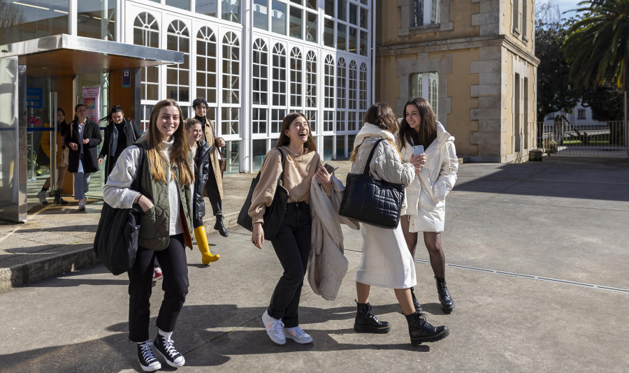 El Campus de Ferrol abre sus puertas al alumnado de Bachillerato y FP