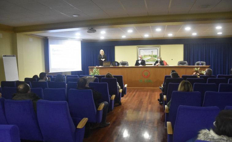 Narón informa sobre los fondos Next Generation a los vecinos de O Val