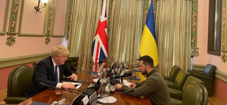 Boris Johnson se reúne con Zelenski en Kiev en una visita no anunciada