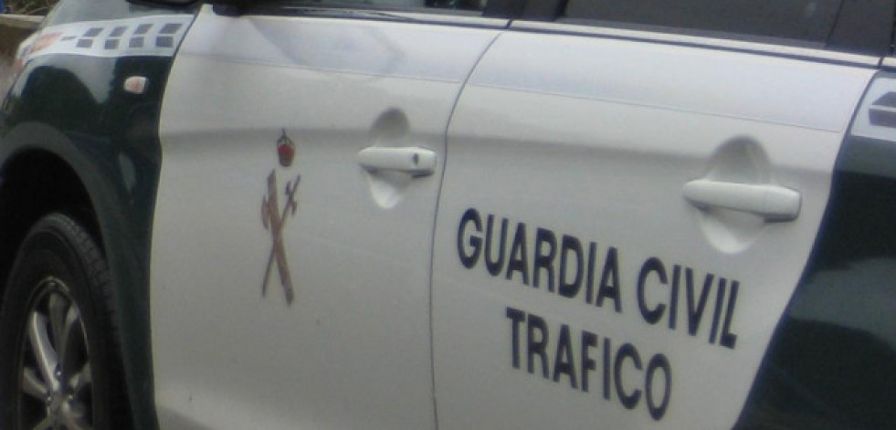 Intervenidas en Lugo armas y municiones, 2,7 kilos de marihuana y 15 colmillos en una operación contra tráfico de armas