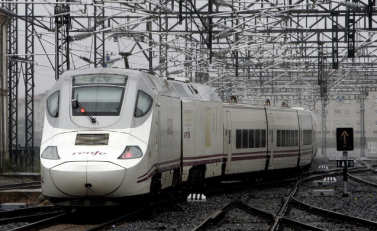 Renfe mejora la conexión entre A Coruña y Santiago con la zona sur de Lugo y Ourense