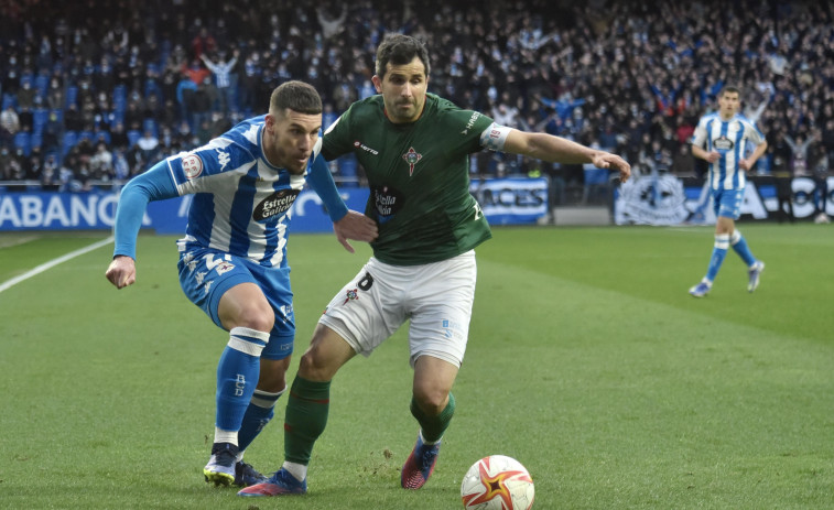 Álex López, única baja confirmada en el Racing de Ferrol ante el Talavera