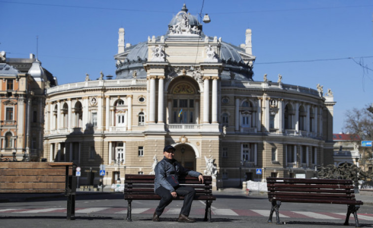 La cultura despierta en Ucrania con la apertura de cines y el Teatro Nacional