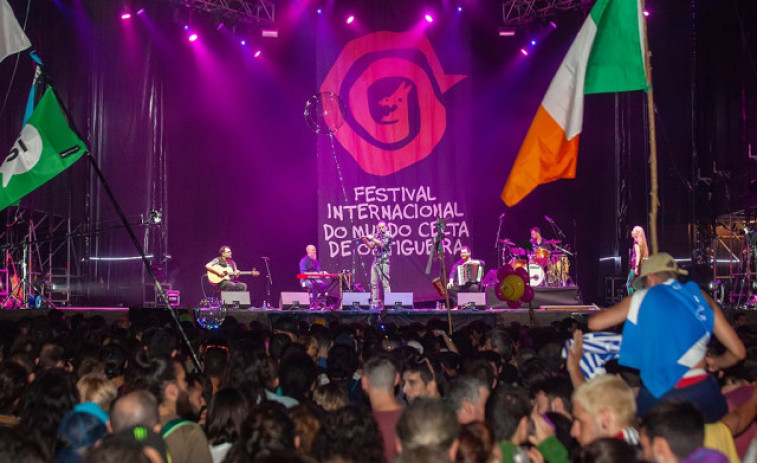 Fred Morrison, Bagad de Vannes Melinerion y Johnstone Pipe Band completan el cartel del Festival de Ortigueira