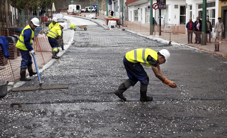 Las obras del Callao avanzan con el aglomerado tras la eliminación de los adoquines