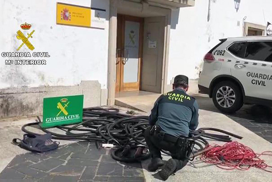 Detenidos dos vecinos de Cariño acusados de delitos de robo de cable de cobre en dos parques eólicos