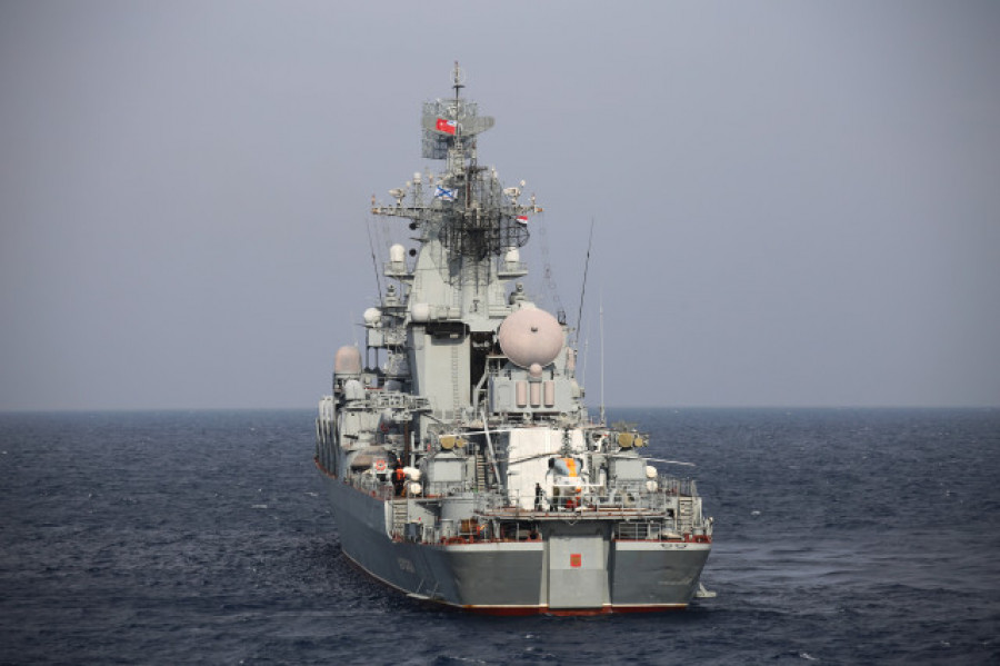 Ucrania asegura que ha hundido otro barco ruso en el mar Negro