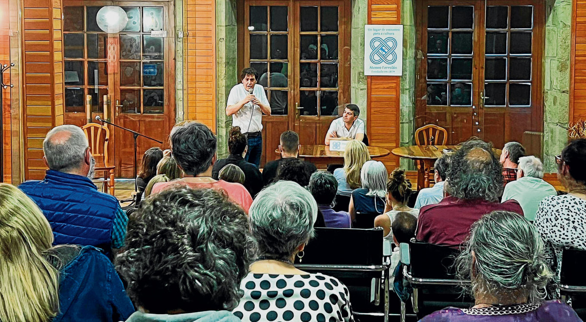 Ferrol en Comu00fan agradece la alta participaciu00f3n en la asamblea cultural organizada por la formaciu00f3n