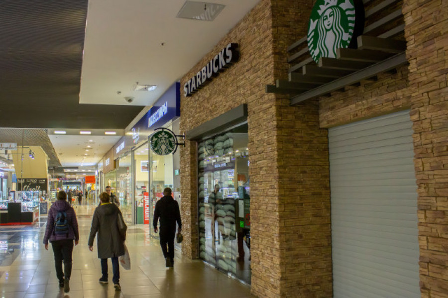 Starbucks anuncia su retirada del mercado ruso por la invasión de Ucrania