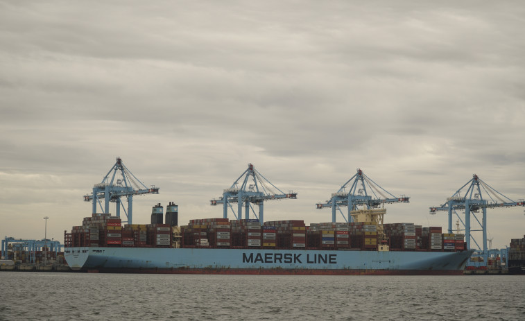 Rusia bloquea comercio marítimo y ataca la cadena mundial de suministros