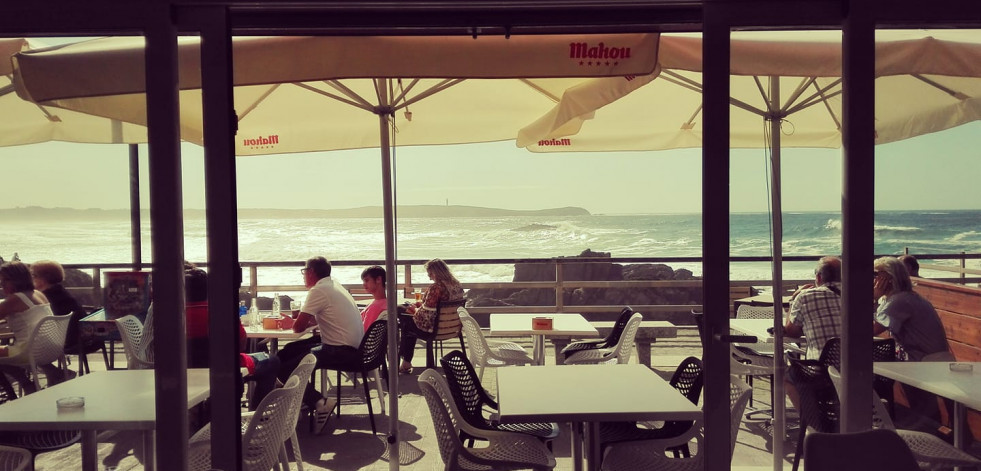 A Frouxeira, uno de los restaurantes de Ferrolterra con mejores vistas a la playa