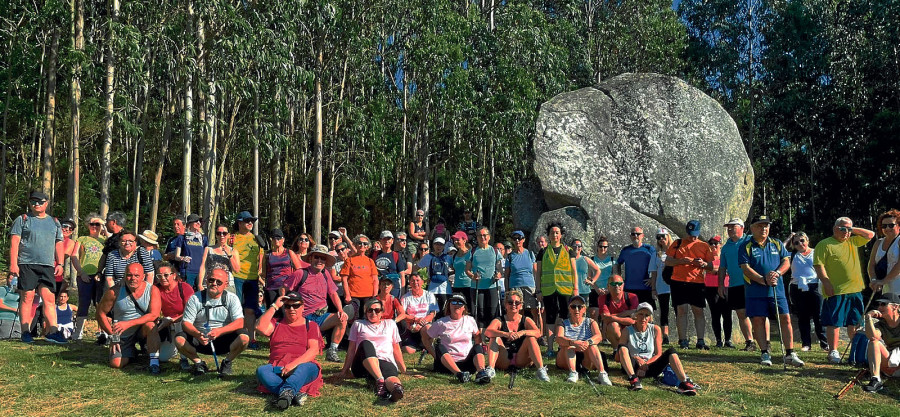 Éxito de participación en la ruta del Concello por Pena Molexa y Monte da Lagoa